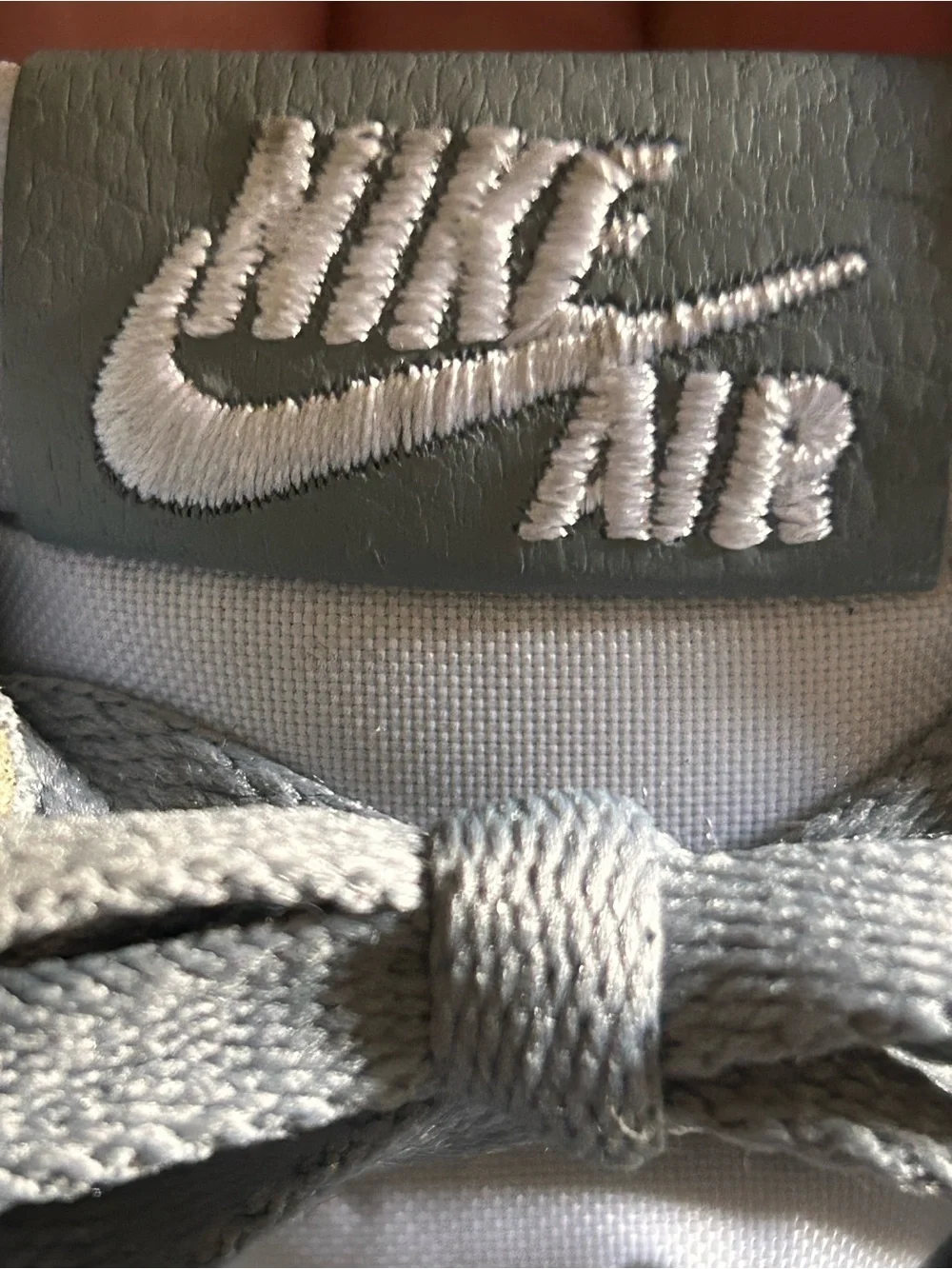 Nike Air Jordan 1 Retro High OG Size US 9 Mens Gray & White